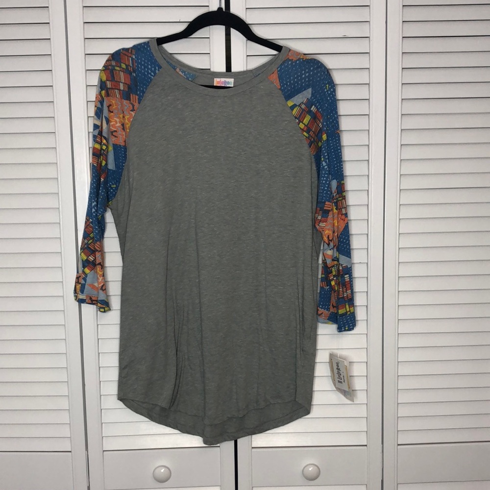 LuLaRoe Randy Tee Size: L
